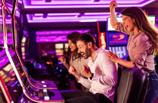 tk11 privacy and responsible gaming reminder beside story summaries